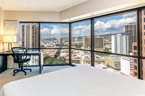 2001-1088 Bishop St, Honolulu, HI, 96813-3122 | Card Image