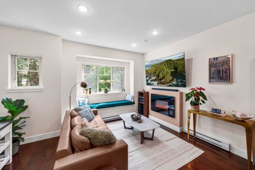 118-3382 Viewmount Dr, Port Moody, BC, V3H2M1 | Card Image