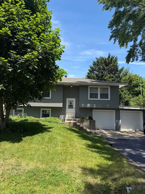 6 Marlin Drive, Oswego, IL, 60543 | Card Image
