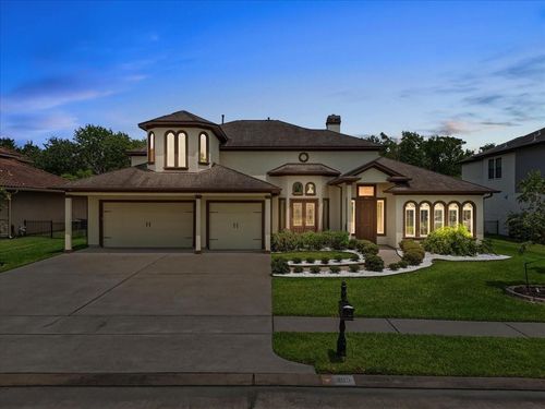 205 Del Monte Dr, Friendswood, TX, 77546-4490 | Card Image