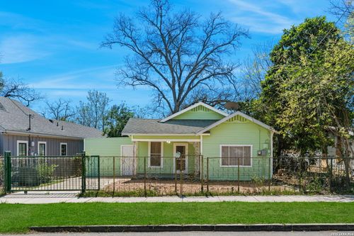 612 E Mistletoe Ave, San Antonio, TX, 78212-3518 | Card Image