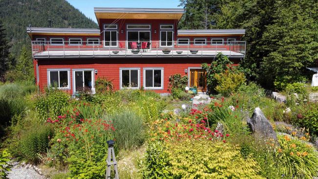 12895 Sunshine Coast Highway, House other with 3 bedrooms, 2 bathrooms and null parking in Madeira Park BC | Image 1