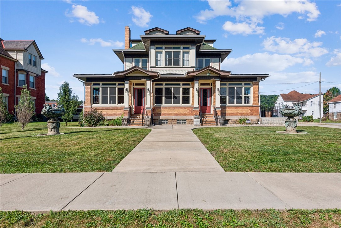6th Ave, New Kensington, PA 15068