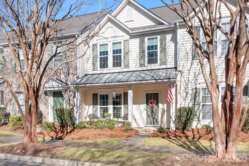 9542 Glenashley Dr, Cornelius, NC, 28031-9024 | Card Image