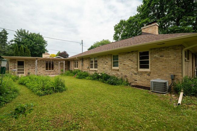 8083 N 37th Street, House other with 3 bedrooms, 2 bathrooms and null parking in Brown Deer WI | Image 5