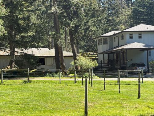 137 Forest Ridge Rd, Salt Spring Island, BC, V8K1W4 | Card Image