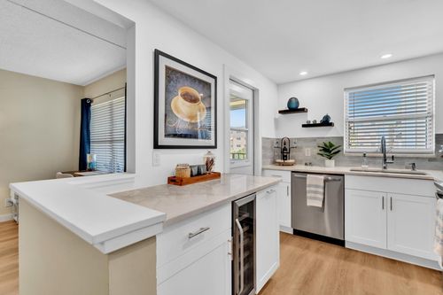 apt-208-810 Se 7th St, Deerfield Beach, FL, 33441-7913 | Card Image