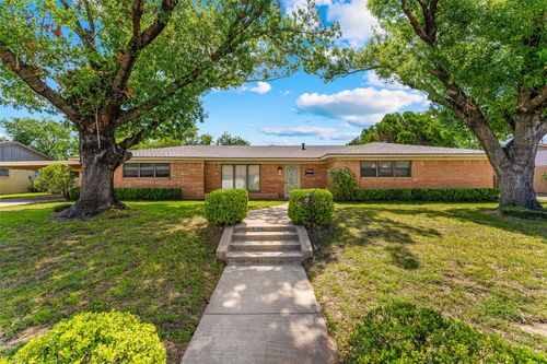 1813 King Cole Drive, Waco, TX, 76705 | Card Image