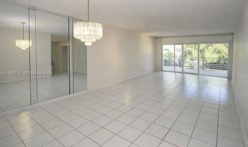 apt-310-3531 Inverrary Dr, Lauderhill, FL, 33319-5905 | Card Image