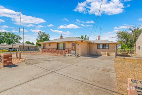 1876 6th Ave, Clarkston, WA, 99403-1549 | Card Image