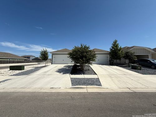 614-612-614 Heathers Way, Seguin, TX, 78155-3077 | Card Image