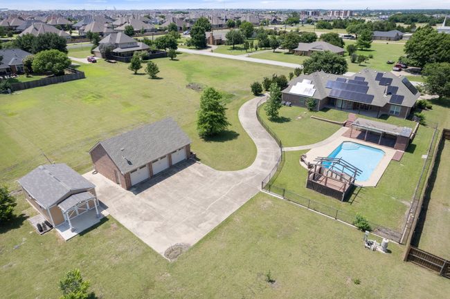 104 Spring Creek Dr, House other with 3 bedrooms, 3 bathrooms and null parking in Waxahachie TX | Image 5