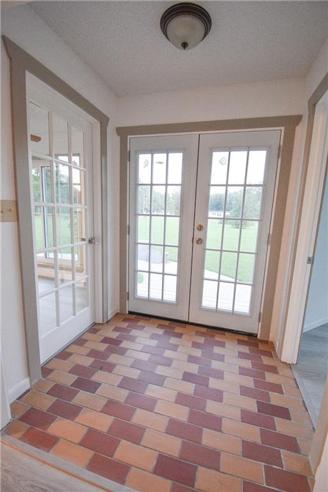 22111 Morgan Howes Rd, House other with 5 bedrooms, 2 bathrooms and null parking in Ponchatoula LA | Image 4
