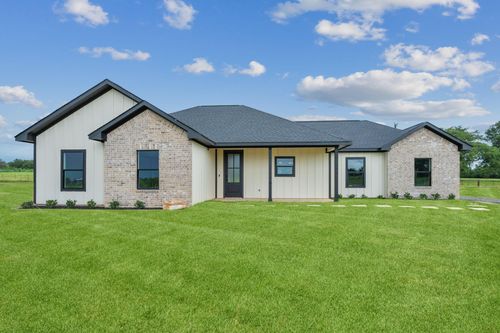 4379 Collton Ln, Franklin, TX, 77856-1559 | Card Image