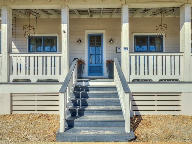 Property entrance with covered porch | Image 36
