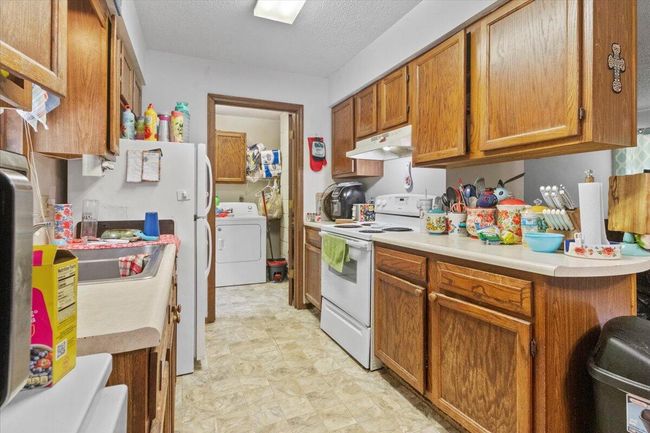 Kitchen | Image 9