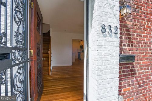 832 Delafield St Ne, WASHINGTON, DC, 20017-3913 | Card Image