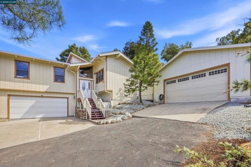 4082 Treat Blvd, Concord, CA, 94518-1842 | Card Image