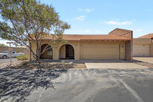 5661 N Camino De La Noche, Tucson, AZ, 85718-4419 | Card Image