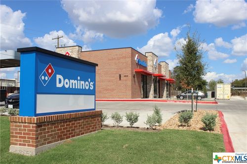 1832 Water St, Gonzales, TX, 78629-2282 | Card Image