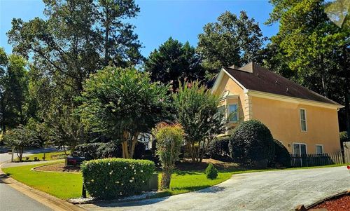 5712 Brookstone Walk Nw, Acworth, GA, 30101-7800 | Card Image