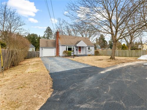 4 Country Court, East Greenwich, RI, 02818 | Card Image