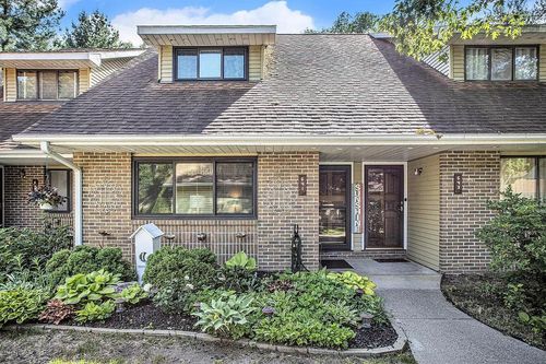 641 Eiffel Dr, Battle Creek, MI, 49017-3244 | Card Image