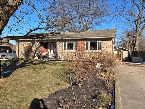 4165 William St, Beamsville, ON, L3J0K7 | Card Image