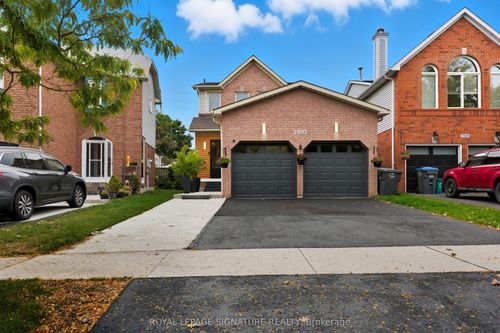 2993 Gulfstream Way, Mississauga, ON, L5N6J8 | Card Image