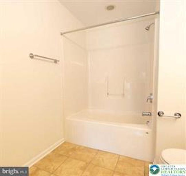 1509 Crest Park Ct, House other with 3 bedrooms, 3 bathrooms and null parking in BETHLEHEM PA | Image 7