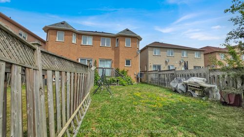 15 Royal Appian Cres, Concord, ON, L4K5K9 | Card Image