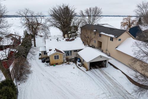 6617 N Shore Trl N, Forest Lake, MN, 55025-8567 | Card Image