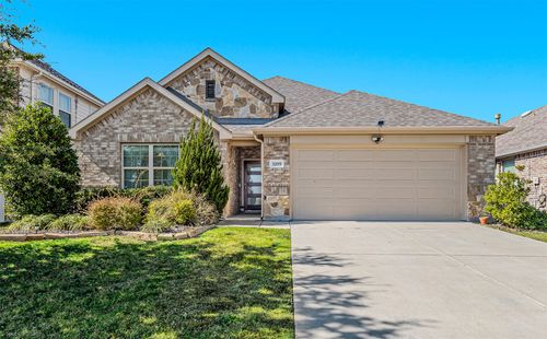 5209 Mills Dr, Forney, TX, 75126-4117 | Card Image