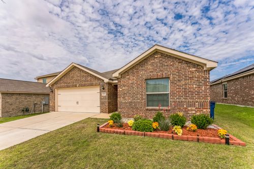 3111 Chillingham Dr, Forney, TX, 75126-2180 | Card Image