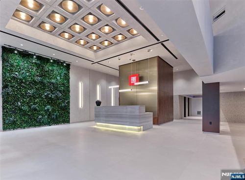 2100 N Central Rd, Fort Lee, NJ, 07024-7558 | Card Image