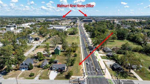 709 Se C St, Bentonville, AR, 72712-5951 | Card Image