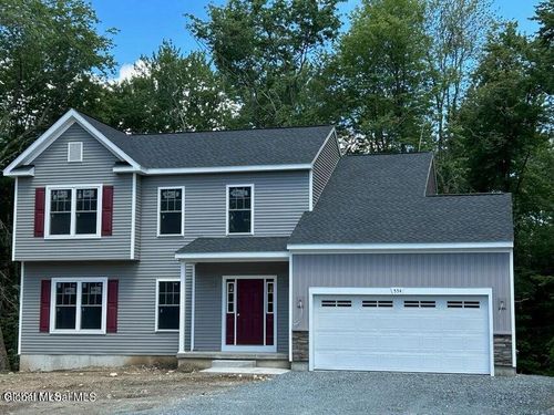 8 Lake Ave, Averill Park, NY, 12018 | Card Image