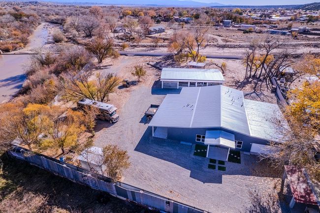 38 Private Drive 1548, House other with 4 bedrooms, 3 bathrooms and 10 parking in Hernandez NM | Image 35