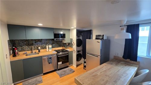 1-3418 Oneida Way, Las Vegas, NV, 89169-3147 | Card Image