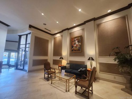 apt-8-1 Bay Club Dr, Bayside, NY, 11360-2906 | Card Image