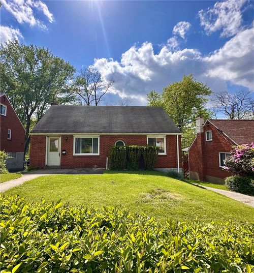 221 Dorothy Dr, Penn Hills, PA, 15235-1829 | Card Image