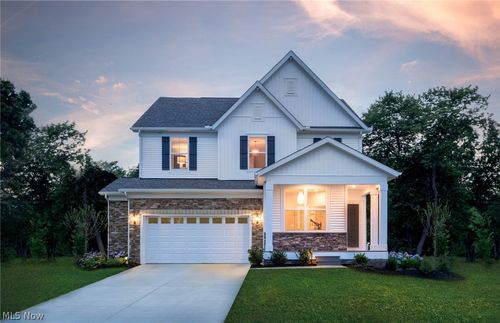 8136 Mustang Ln, Mentor, OH, 44060-5528 | Card Image