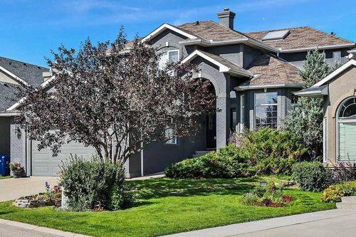 327 Valley Springs Terr Nw, Calgary, AB, T3B5P7 | Card Image