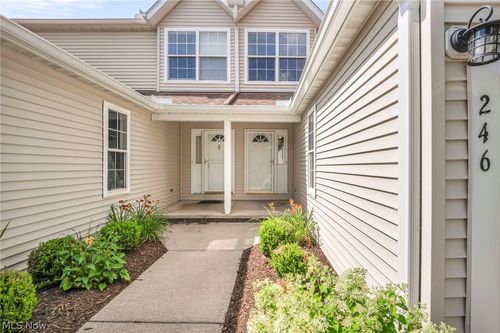 246 Steeple Chase Run, Northfield, OH, 44067-1158 | Card Image