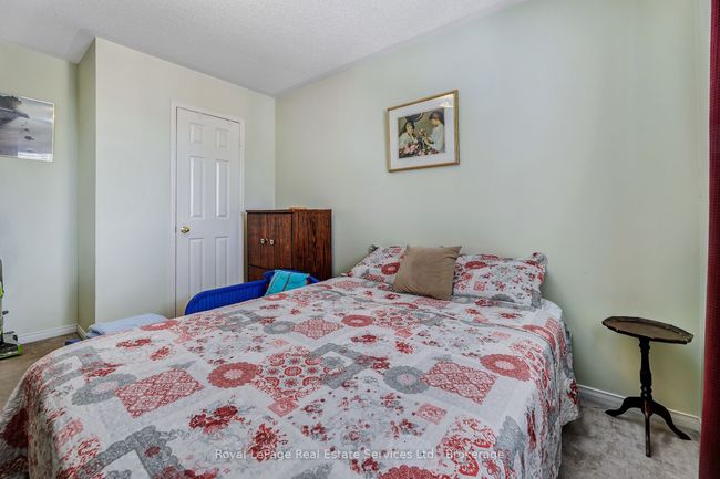 164 Dixon Dr, House other with 4 bedrooms, 3 bathrooms and 2 parking in Milton ON | Image 24
