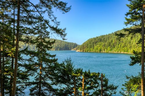 15780 Quiet Cove Dr, Anacortes, WA, 98221-6004 | Card Image