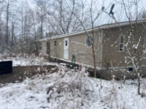 140 Faith Ln, Blaine, KY, 41124-8532 | Card Image