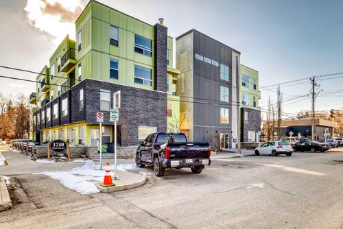 304-1740 9 St Nw, Calgary, AB, T2M4Z5 | Card Image