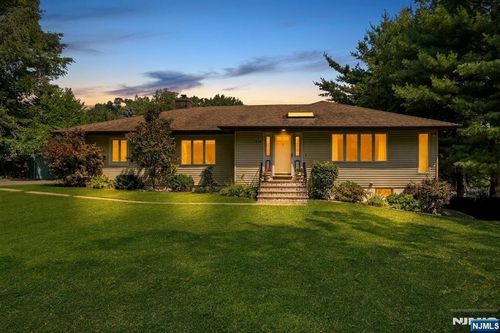 419 Ratzer Rd, Wayne, NJ, 07470-5403 | Card Image