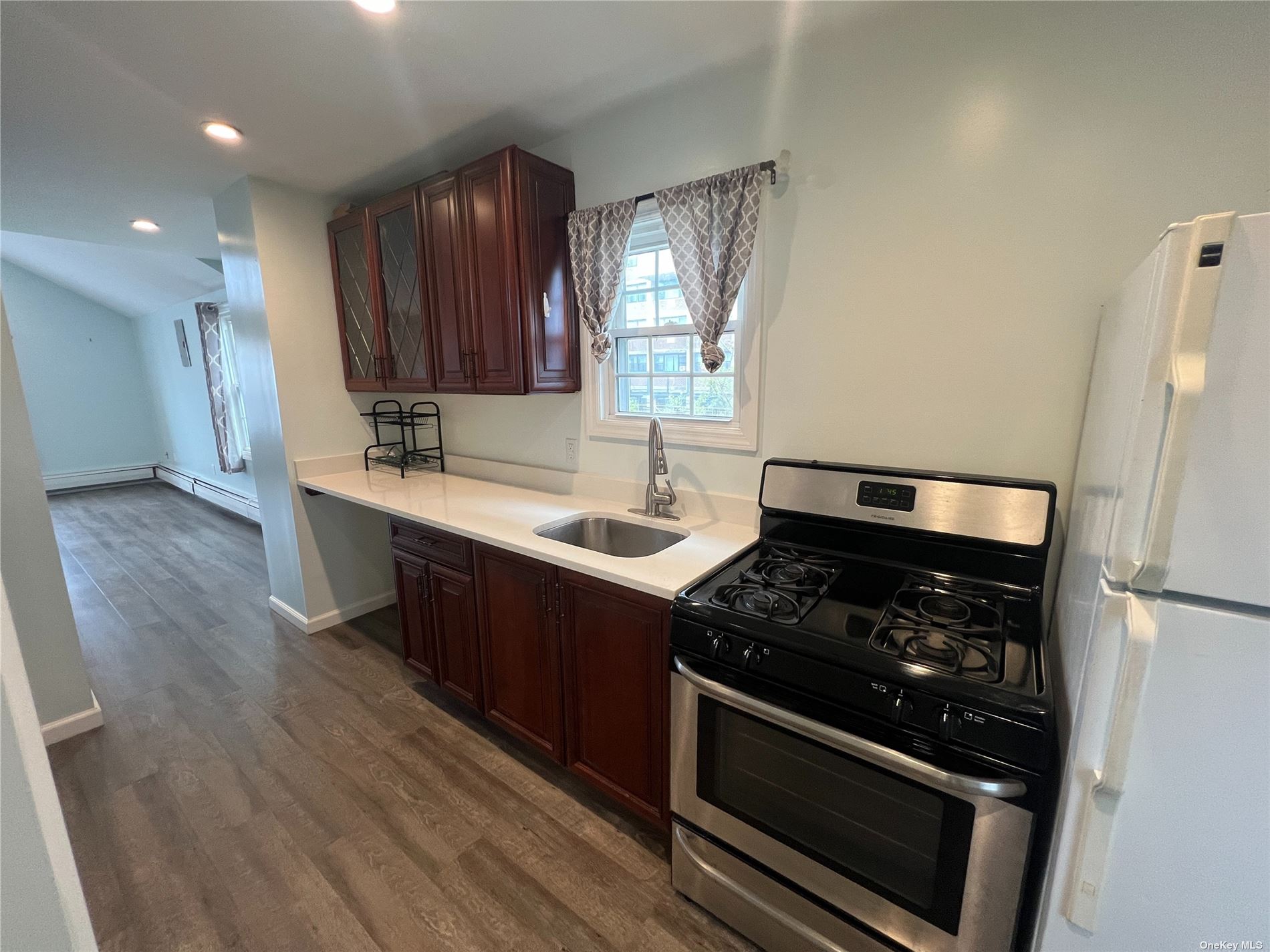 Beach 101st St, Rockaway Park, NY 11694